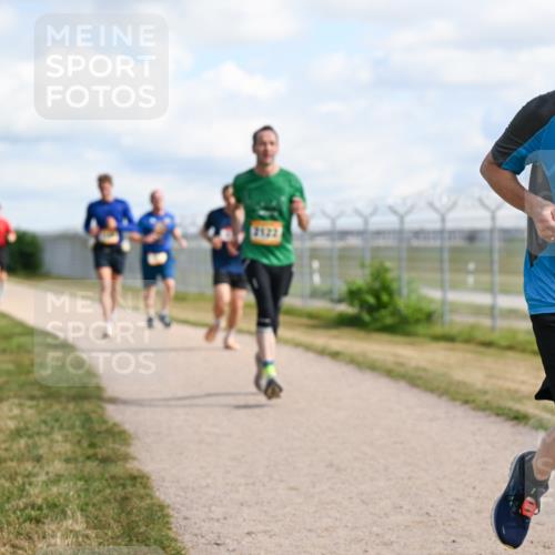 14.09.2025 - Airport Race Dr. Thomas Lammeyer http://msf.ph/oto/8871400 14.09.2025 12:15:59 Laufen 2122, 1032 meine-sportfotos.de