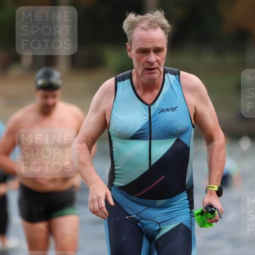 14.09.2025 - Stadtparktriathlon Michael Strokosch http://msf.ph/oto/8871429 14.09.2025 11:33:24 Schwimmen 1058, 1060, 1078, 1079, 1108 meine-sportfotos.de