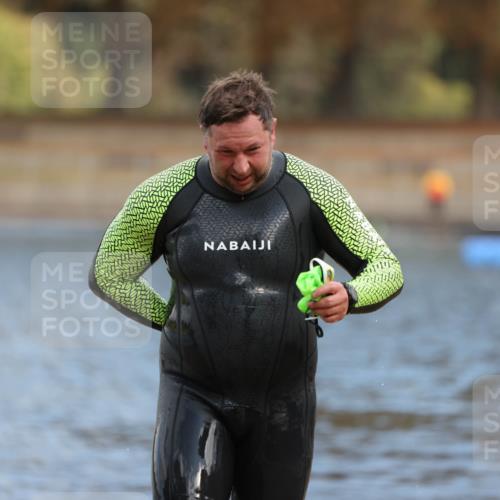 14.09.2025 - Stadtparktriathlon Michael Strokosch http://msf.ph/oto/8871464 14.09.2025 11:33:38 Schwimmen 1022, 1084, 1110 meine-sportfotos.de