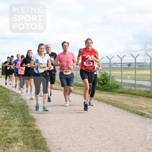 14.09.2025 - Airport Race Dr. Thomas Lammeyer http://msf.ph/oto/8871676 14.09.2025 12:16:16 Laufen 1395, 1540, 4076, 226 meine-sportfotos.de