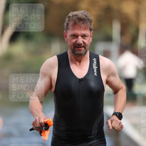 14.09.2025 - Stadtparktriathlon Michael Strokosch http://msf.ph/oto/8871682 14.09.2025 11:35:37 Schwimmen 1116 meine-sportfotos.de