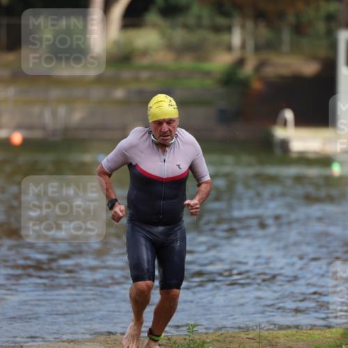 14.09.2025 - Stadtparktriathlon Michael Strokosch http://msf.ph/oto/8871706 14.09.2025 11:35:59 Schwimmen 1059 meine-sportfotos.de