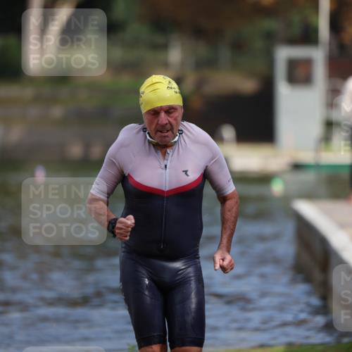 14.09.2025 - Stadtparktriathlon Michael Strokosch http://msf.ph/oto/8871712 14.09.2025 11:36:01 Schwimmen 1059 meine-sportfotos.de