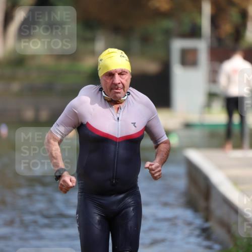 14.09.2025 - Stadtparktriathlon Michael Strokosch http://msf.ph/oto/8871713 14.09.2025 11:36:01 Schwimmen 1059 meine-sportfotos.de