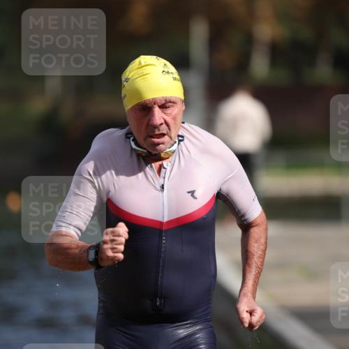 14.09.2025 - Stadtparktriathlon Michael Strokosch http://msf.ph/oto/8871719 14.09.2025 11:36:02 Schwimmen 1059 meine-sportfotos.de