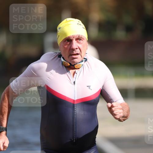 14.09.2025 - Stadtparktriathlon Michael Strokosch http://msf.ph/oto/8871720 14.09.2025 11:36:02 Schwimmen 1059 meine-sportfotos.de