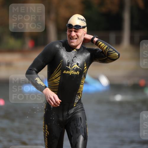 14.09.2025 - Stadtparktriathlon Michael Strokosch http://msf.ph/oto/8871825 14.09.2025 11:48:19 Schwimmen 1125 meine-sportfotos.de