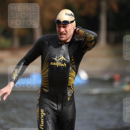 14.09.2025 - Stadtparktriathlon Michael Strokosch http://msf.ph/oto/8871827 14.09.2025 11:48:19 Schwimmen 1125 meine-sportfotos.de