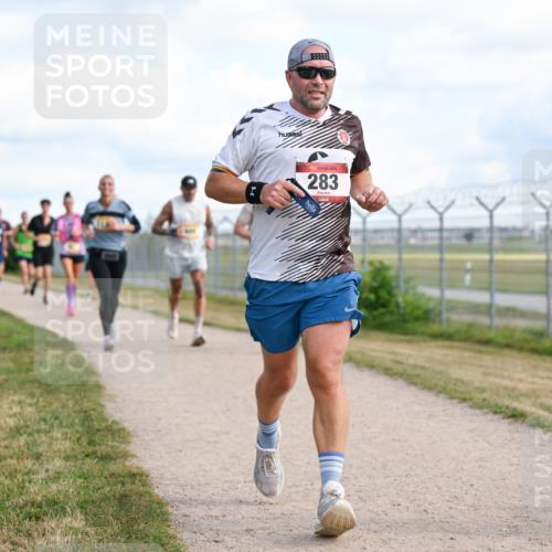 14.09.2025 - Airport Race Dr. Thomas Lammeyer http://msf.ph/oto/8871828 14.09.2025 12:16:25 Laufen 283, 117 meine-sportfotos.de