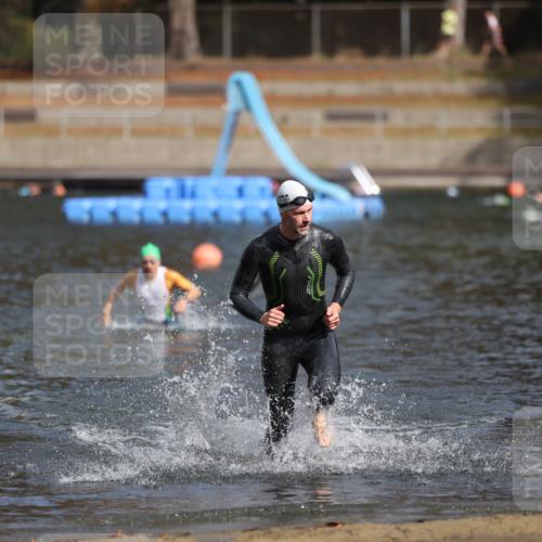 14.09.2025 - Stadtparktriathlon Michael Strokosch http://msf.ph/oto/8871841 14.09.2025 11:48:55 Schwimmen 1185 meine-sportfotos.de