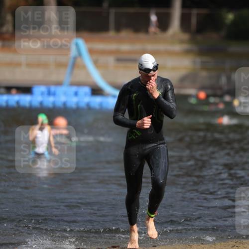 14.09.2025 - Stadtparktriathlon Michael Strokosch http://msf.ph/oto/8871846 14.09.2025 11:48:56 Schwimmen 1185 meine-sportfotos.de