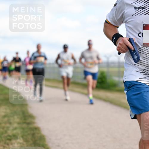 14.09.2025 - Airport Race Dr. Thomas Lammeyer http://msf.ph/oto/8871847 14.09.2025 12:16:26 Laufen 42, 283, 1910 meine-sportfotos.de