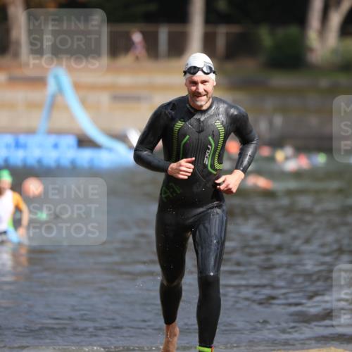 14.09.2025 - Stadtparktriathlon Michael Strokosch http://msf.ph/oto/8871851 14.09.2025 11:48:57 Schwimmen 1185 meine-sportfotos.de