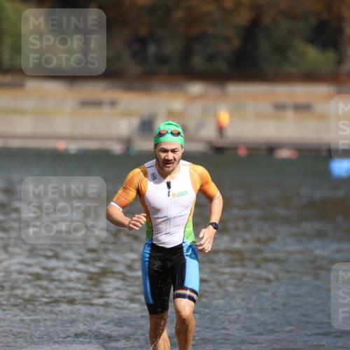 14.09.2025 - Stadtparktriathlon Michael Strokosch http://msf.ph/oto/8871871 14.09.2025 11:49:08 Schwimmen 1178, 1217 meine-sportfotos.de