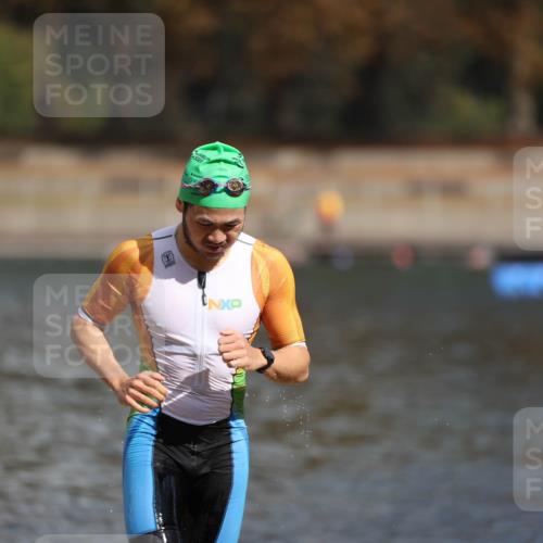 14.09.2025 - Stadtparktriathlon Michael Strokosch http://msf.ph/oto/8871880 14.09.2025 11:49:10 Schwimmen 1178, 1217 meine-sportfotos.de