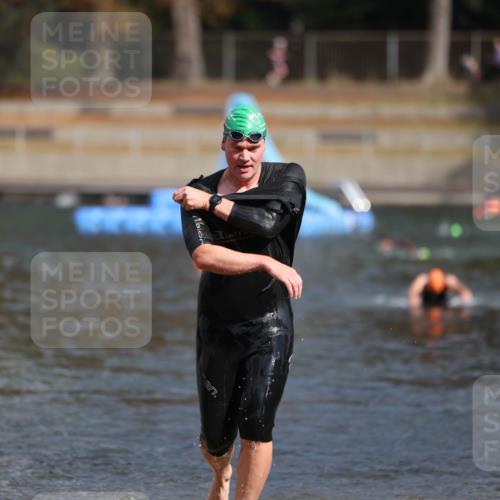 14.09.2025 - Stadtparktriathlon Michael Strokosch http://msf.ph/oto/8871904 14.09.2025 11:49:19 Schwimmen 1178 meine-sportfotos.de