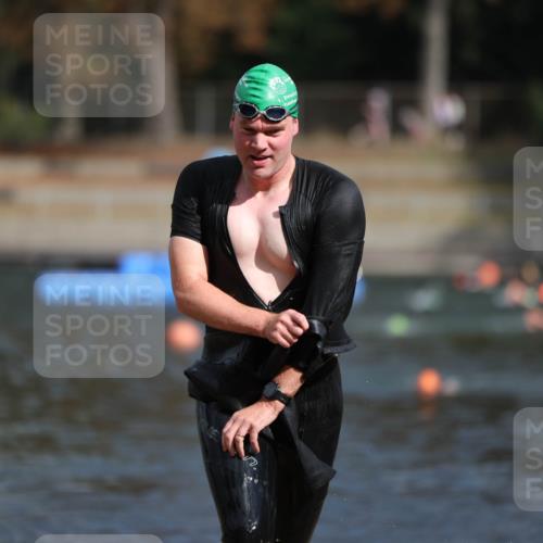 14.09.2025 - Stadtparktriathlon Michael Strokosch http://msf.ph/oto/8871908 14.09.2025 11:49:20 Schwimmen 1178 meine-sportfotos.de