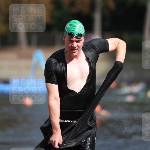 14.09.2025 - Stadtparktriathlon Michael Strokosch http://msf.ph/oto/8871910 14.09.2025 11:49:21 Schwimmen 1178 meine-sportfotos.de