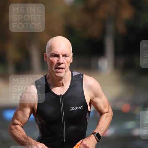 14.09.2025 - Stadtparktriathlon Michael Strokosch http://msf.ph/oto/8871933 14.09.2025 11:49:40 Schwimmen 1209 meine-sportfotos.de