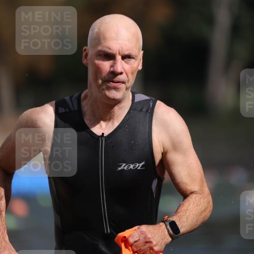 14.09.2025 - Stadtparktriathlon Michael Strokosch http://msf.ph/oto/8871934 14.09.2025 11:49:41 Schwimmen 1209 meine-sportfotos.de