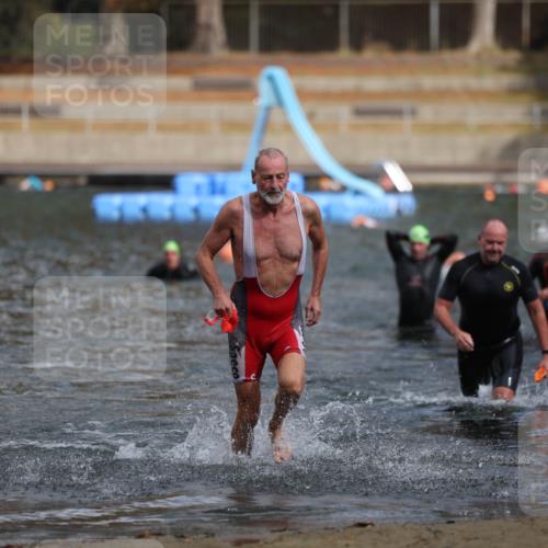 14.09.2025 - Stadtparktriathlon Michael Strokosch http://msf.ph/oto/8871936 14.09.2025 11:50:05 Schwimmen 1170, 1174, 1214 meine-sportfotos.de