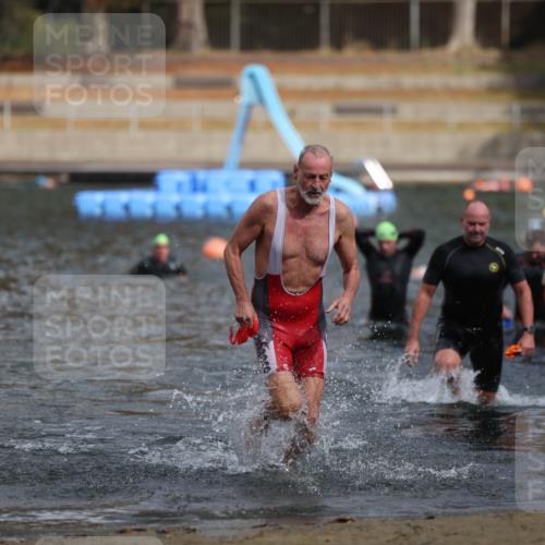 14.09.2025 - Stadtparktriathlon Michael Strokosch http://msf.ph/oto/8871938 14.09.2025 11:50:05 Schwimmen 1170, 1174, 1214 meine-sportfotos.de