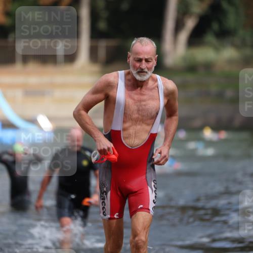 14.09.2025 - Stadtparktriathlon Michael Strokosch http://msf.ph/oto/8871956 14.09.2025 11:50:08 Schwimmen 1162, 1168, 1170, 1174, 1214 meine-sportfotos.de