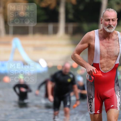 14.09.2025 - Stadtparktriathlon Michael Strokosch http://msf.ph/oto/8871961 14.09.2025 11:50:09 Schwimmen 1162, 1168, 1170, 1174, 1188, 1214 meine-sportfotos.de