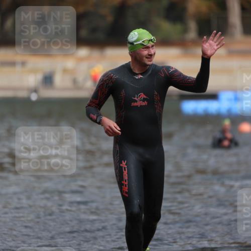14.09.2025 - Stadtparktriathlon Michael Strokosch http://msf.ph/oto/8871964 14.09.2025 11:50:10 Schwimmen 1162, 1168, 1170, 1174, 1188, 1214 meine-sportfotos.de