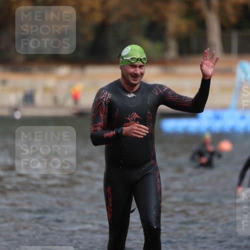 14.09.2025 - Stadtparktriathlon Michael Strokosch http://msf.ph/oto/8871966 14.09.2025 11:50:11 Schwimmen 1162, 1168, 1170, 1174, 1188, 1214 meine-sportfotos.de