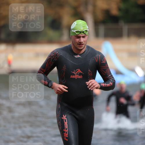 14.09.2025 - Stadtparktriathlon Michael Strokosch http://msf.ph/oto/8871972 14.09.2025 11:50:12 Schwimmen 1162, 1168, 1170, 1174, 1188, 1214 meine-sportfotos.de