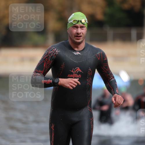 14.09.2025 - Stadtparktriathlon Michael Strokosch http://msf.ph/oto/8871975 14.09.2025 11:50:12 Schwimmen 1162, 1168, 1170, 1174, 1188, 1214 meine-sportfotos.de