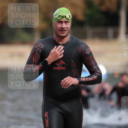 14.09.2025 - Stadtparktriathlon Michael Strokosch http://msf.ph/oto/8871976 14.09.2025 11:50:13 Schwimmen 1162, 1168, 1170, 1174, 1188, 1214 meine-sportfotos.de