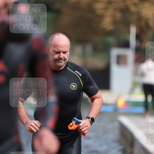 14.09.2025 - Stadtparktriathlon Michael Strokosch http://msf.ph/oto/8871982 14.09.2025 11:50:14 Schwimmen 1162, 1168, 1174, 1188, 1214 meine-sportfotos.de