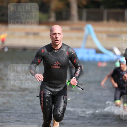 14.09.2025 - Stadtparktriathlon Michael Strokosch http://msf.ph/oto/8871986 14.09.2025 11:50:17 Schwimmen 1162, 1168, 1174, 1188, 1214 meine-sportfotos.de