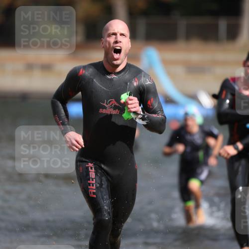 14.09.2025 - Stadtparktriathlon Michael Strokosch http://msf.ph/oto/8871990 14.09.2025 11:50:18 Schwimmen 1162, 1168, 1188, 1194, 1214 meine-sportfotos.de