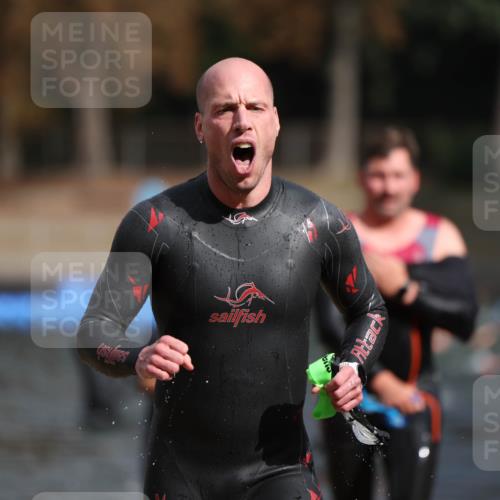 14.09.2025 - Stadtparktriathlon Michael Strokosch http://msf.ph/oto/8871996 14.09.2025 11:50:19 Schwimmen 1162, 1168, 1186, 1188, 1194 meine-sportfotos.de
