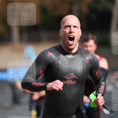 14.09.2025 - Stadtparktriathlon Michael Strokosch http://msf.ph/oto/8871998 14.09.2025 11:50:19 Schwimmen 1162, 1168, 1186, 1188, 1194 meine-sportfotos.de
