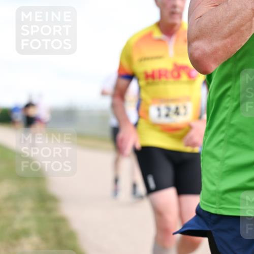 14.09.2025 - Airport Race Dr. Thomas Lammeyer http://msf.ph/oto/8871999 14.09.2025 12:16:35 Laufen 1243, 42, 41 meine-sportfotos.de
