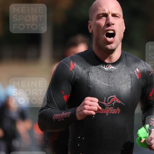 14.09.2025 - Stadtparktriathlon Michael Strokosch http://msf.ph/oto/8872002 14.09.2025 11:50:19 Schwimmen 1162, 1168, 1186, 1188, 1194 meine-sportfotos.de