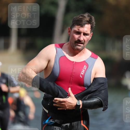14.09.2025 - Stadtparktriathlon Michael Strokosch http://msf.ph/oto/8872005 14.09.2025 11:50:20 Schwimmen 1162, 1168, 1186, 1188, 1194 meine-sportfotos.de