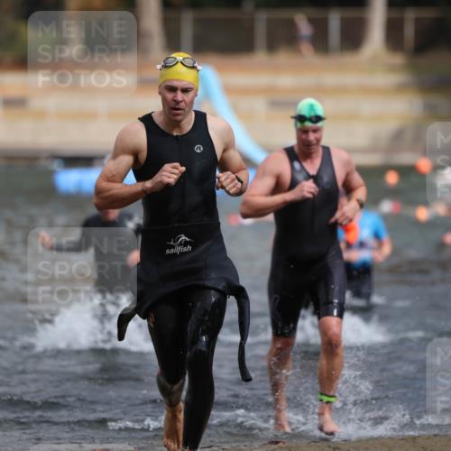 14.09.2025 - Stadtparktriathlon Michael Strokosch http://msf.ph/oto/8872031 14.09.2025 11:50:28 Schwimmen 1144, 1146, 1164, 1186, 1194 meine-sportfotos.de