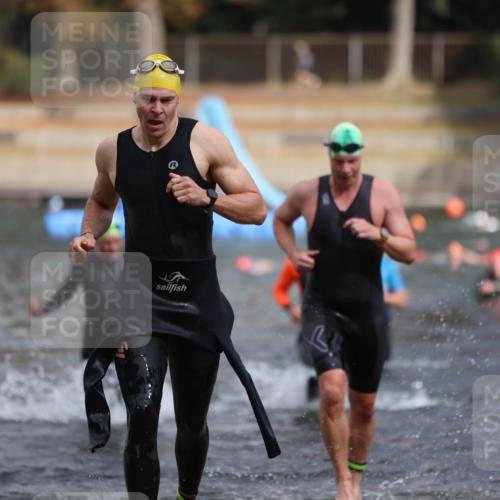 14.09.2025 - Stadtparktriathlon Michael Strokosch http://msf.ph/oto/8872033 14.09.2025 11:50:28 Schwimmen 1144, 1146, 1164, 1186, 1194 meine-sportfotos.de