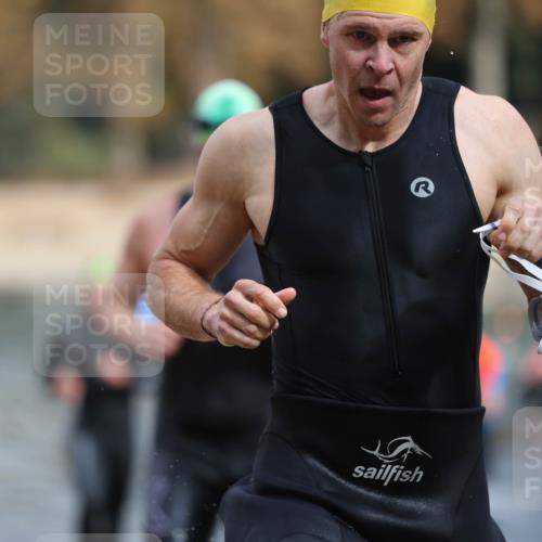 14.09.2025 - Stadtparktriathlon Michael Strokosch http://msf.ph/oto/8872044 14.09.2025 11:50:31 Schwimmen 1144, 1146, 1164, 1186, 1194 meine-sportfotos.de