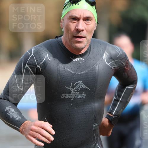 14.09.2025 - Stadtparktriathlon Michael Strokosch http://msf.ph/oto/8872069 14.09.2025 11:50:38 Schwimmen 1144, 1146, 1164 meine-sportfotos.de