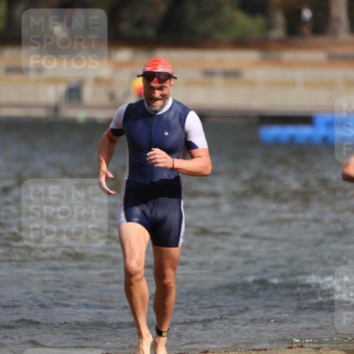 14.09.2025 - Stadtparktriathlon Michael Strokosch http://msf.ph/oto/8872131 14.09.2025 11:51:05 Schwimmen 1123, 1133, 1153, 1172, 1199, 1205, 1219 meine-sportfotos.de