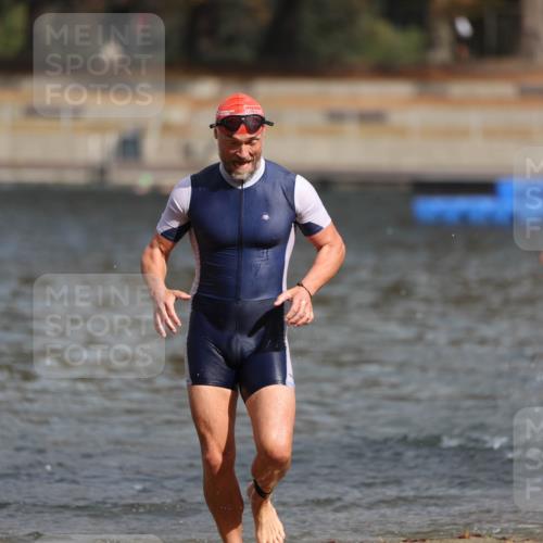 14.09.2025 - Stadtparktriathlon Michael Strokosch http://msf.ph/oto/8872133 14.09.2025 11:51:06 Schwimmen 1123, 1133, 1153, 1172, 1199, 1205, 1219 meine-sportfotos.de