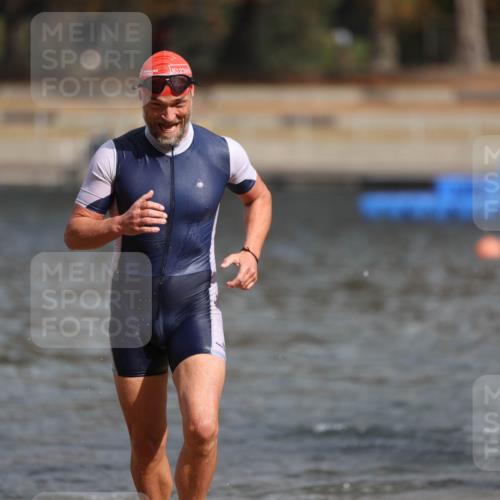 14.09.2025 - Stadtparktriathlon Michael Strokosch http://msf.ph/oto/8872137 14.09.2025 11:51:06 Schwimmen 1123, 1133, 1153, 1172, 1199, 1205, 1219 meine-sportfotos.de