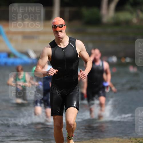 14.09.2025 - Stadtparktriathlon Michael Strokosch http://msf.ph/oto/8872209 14.09.2025 11:51:29 Schwimmen 1122, 1129, 1139, 1212 meine-sportfotos.de