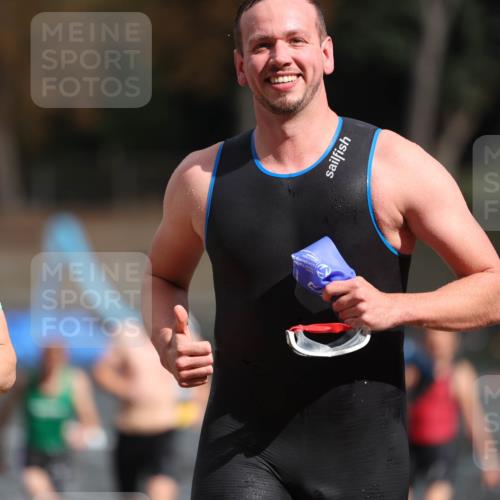 14.09.2025 - Stadtparktriathlon Michael Strokosch http://msf.ph/oto/8872228 14.09.2025 11:51:35 Schwimmen 1122, 1129, 1132, 1139, 1147, 1180 meine-sportfotos.de